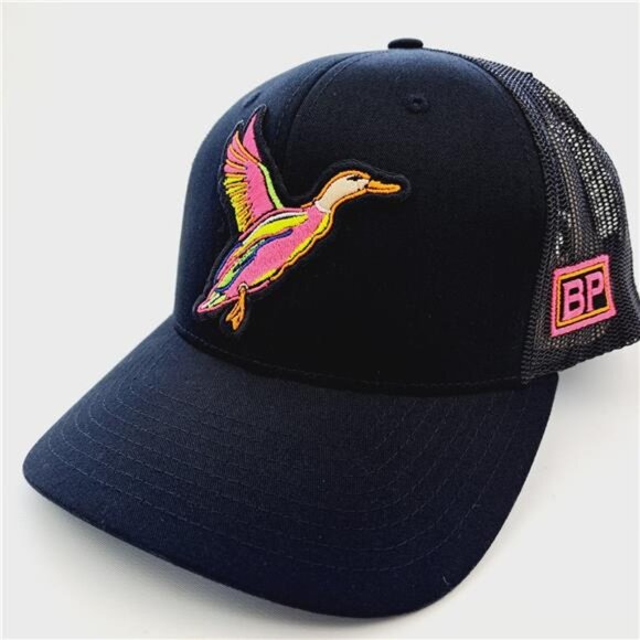 Outdoors Black Pond Duck Hunting Water Foul Richardson 112 Mesh Trucker Cap Hat - Picture 2 of 4